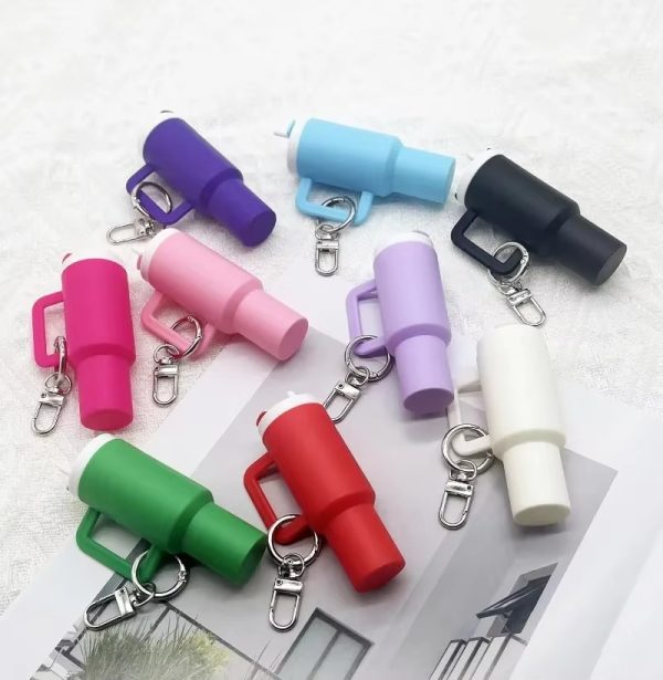 Mini Stanley Tumbler Keychain ā Colorful & Cute Accessory for Bags, Backpacks & Keys ā Random Color Cup Charm