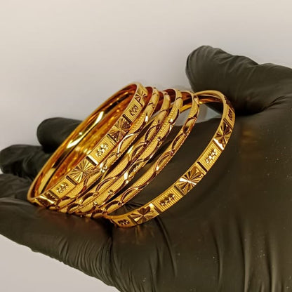 Bangles for Girls & Ladies Luxurious Gold Plated  – 2 Bangles + 4 Churiyan Set with Elegant Box – 2.5 Inch Size – Ideal for Weddings & Special Occasions