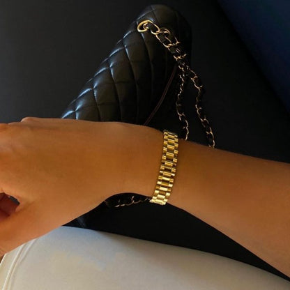 Stainless Steel Charming Hand Chain Bracelet – Stylish Accessory for Boys & Men