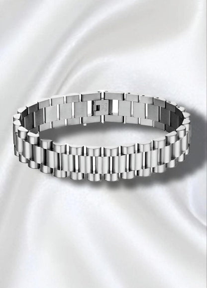 Stainless Steel Charming Hand Chain Bracelet – Stylish Accessory for Boys & Men