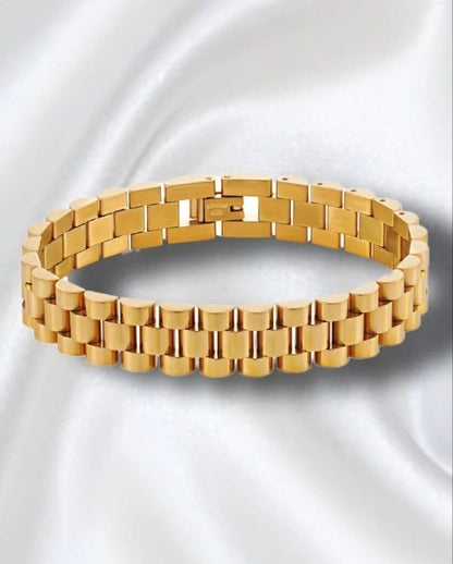 Stainless Steel Charming Hand Chain Bracelet – Stylish Accessory for Boys & Men